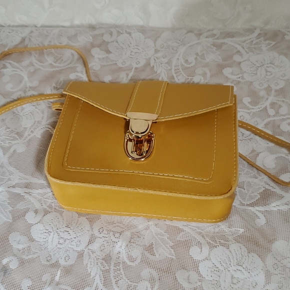 Shoulder Strap Bag 🎒 - Picture 2 of 3